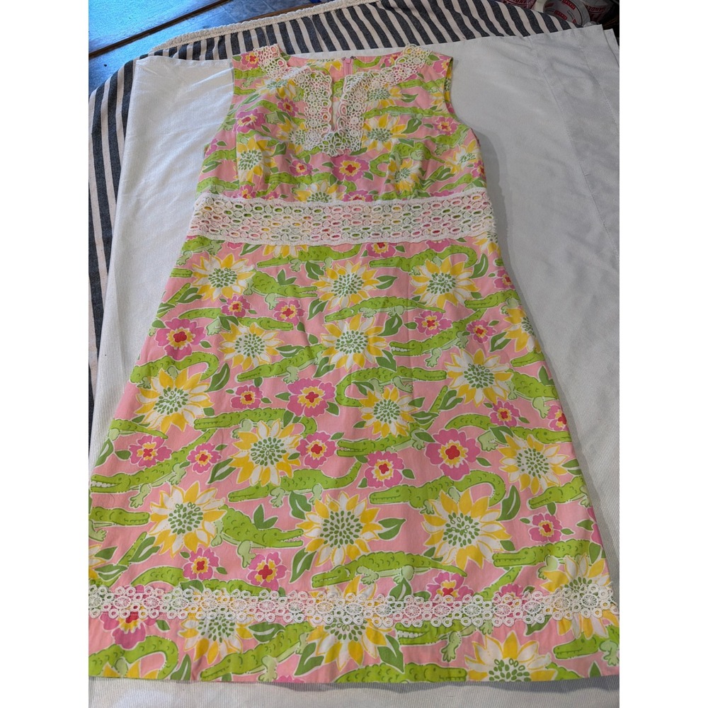 Lilly Pulitzer Alligator Sunflower Floral Shift Dress Pink Green Lace Size 10
